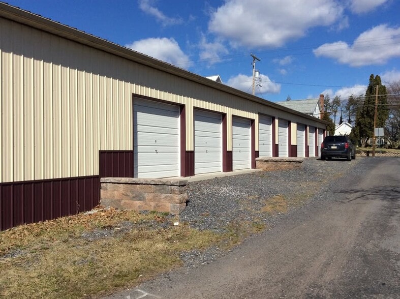 More Photos Of 77 E York St, Biglerville Self Storage For Sale