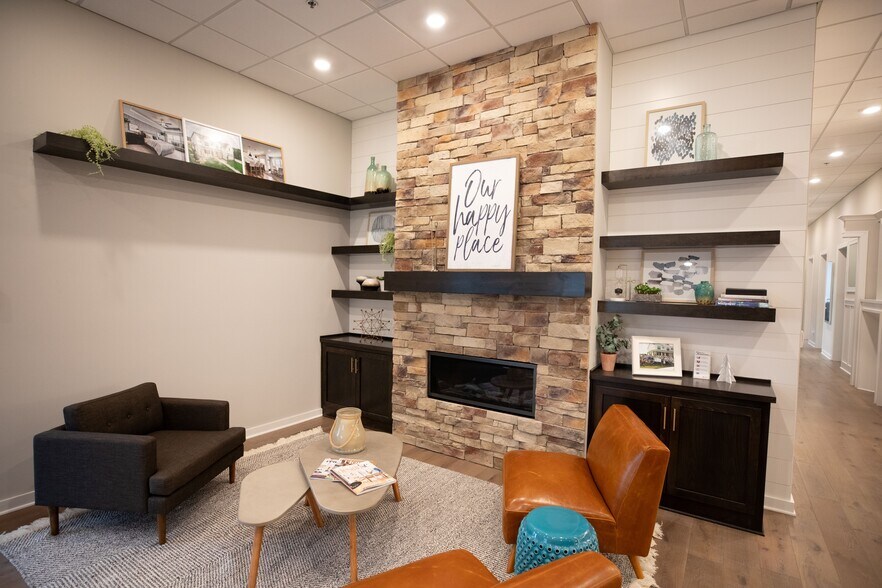 More Photos Of 71 SE 29th Ter, Lee's Summit Office For Lease