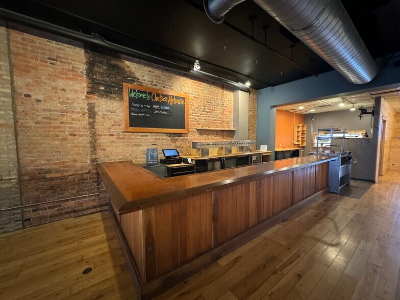 More Photos Of 115 S Main St, Chelsea Storefront Retail Office For Lease