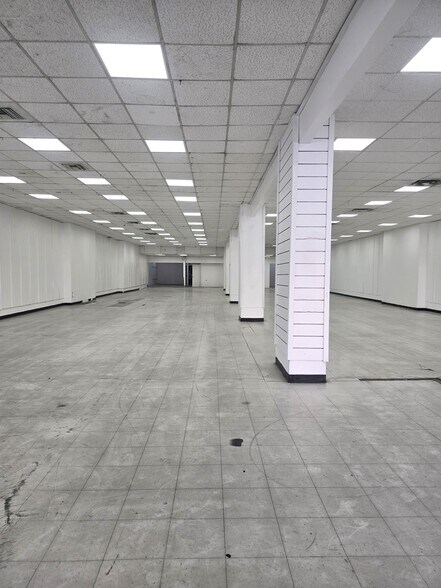 More Photos Of 224 E 2nd St, Calexico Storefront For Lease