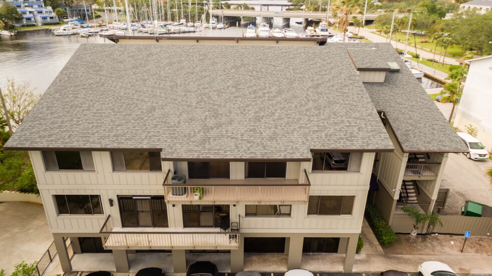 More Photos Of 2210 S Front St, Melbourne Office For Lease