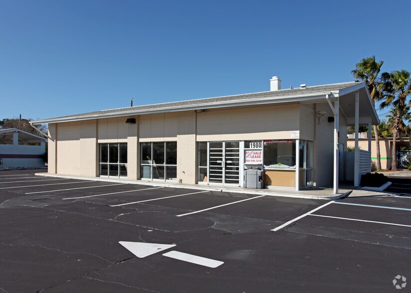More Photos Of 1980 S Ridgewood Ave, Daytona Beach Convenience Store For Sale