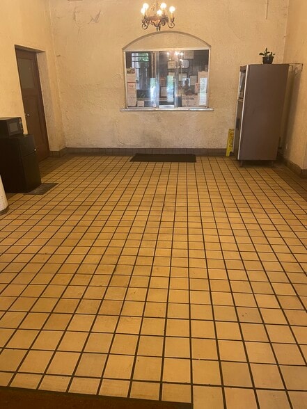 More Photos Of 4020 W Lafayette Blvd, Detroit Hospitality For Sale