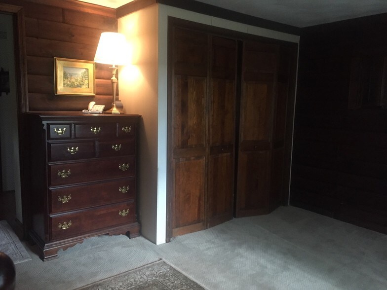 More Photos Of 3118 Rockefeller Rd, Moravia Auto Repair For Sale