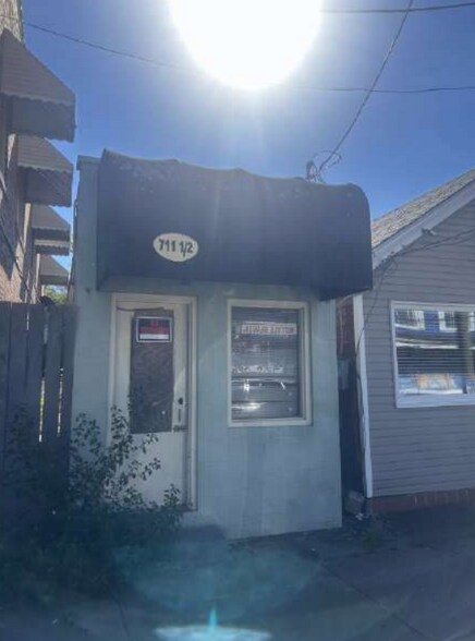 More Photos Of 701-711 W Wyoming Ave, Lockland Apartments For Sale