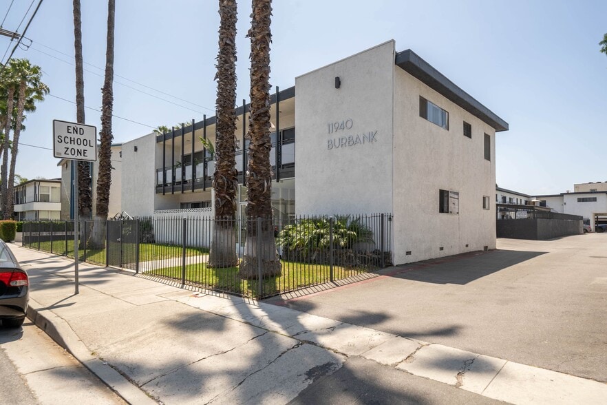 More Photos Of 11940 Burbank Blvd, Valley Village Apartments For Sale