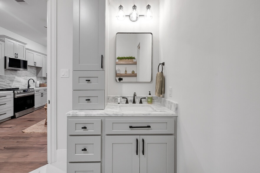 More Photos Of 15937 Stagecoach Rd, Stagecoach Specialty For Sale