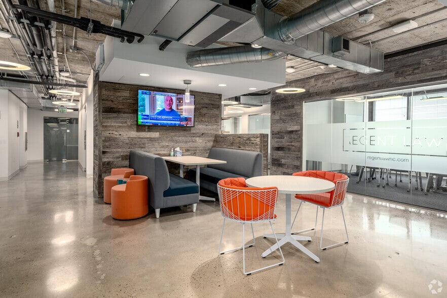 More Photos Of 1515 Mockingbird Ln, Charlotte Office For Lease