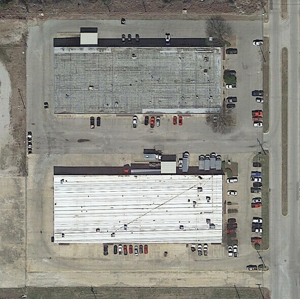 More Photos Of 5616-5634 S 122nd East Ave, Tulsa Light Manufacturing For Lease