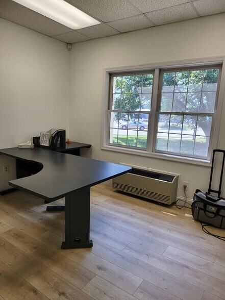 More Photos Of 41 Bridge St, Metuchen Office For Lease
