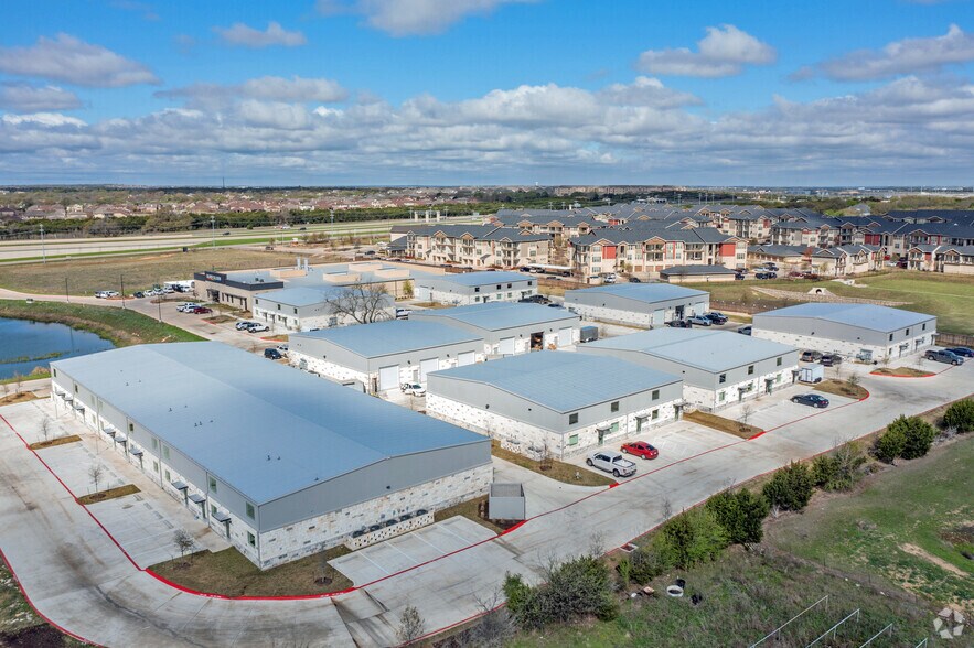 More Photos Of 7696 183A Toll Rd, Leander Warehouse For Lease