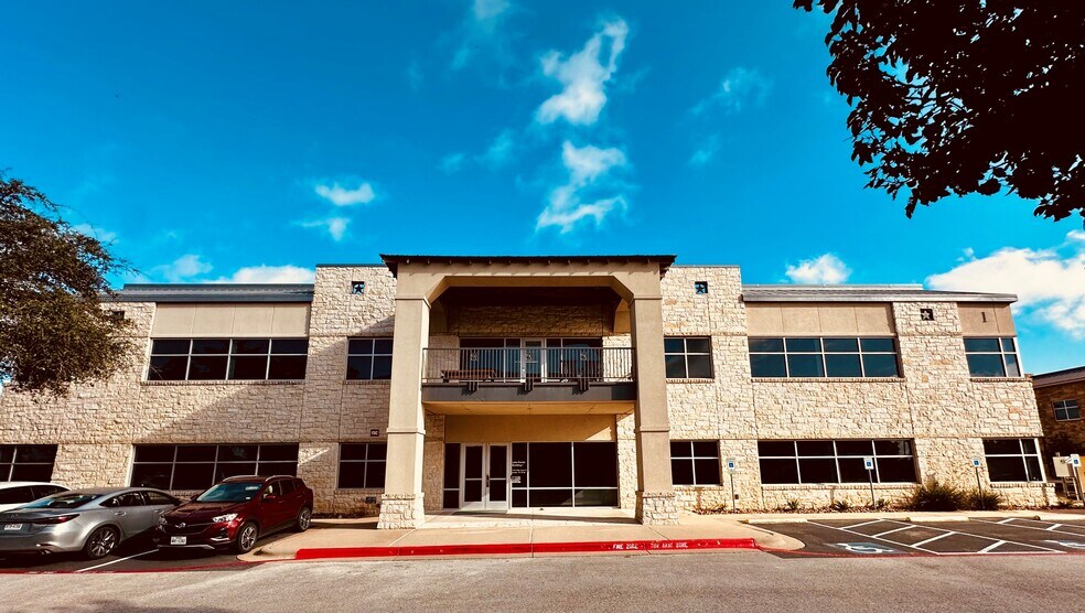 More Photos Of 11612 Bee Caves Rd, Austin Office For Lease