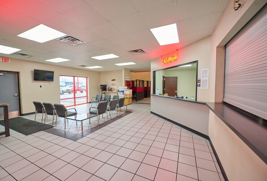 More Photos Of 1902 E Central Texas Expy, Killeen Auto Dealership For Sale