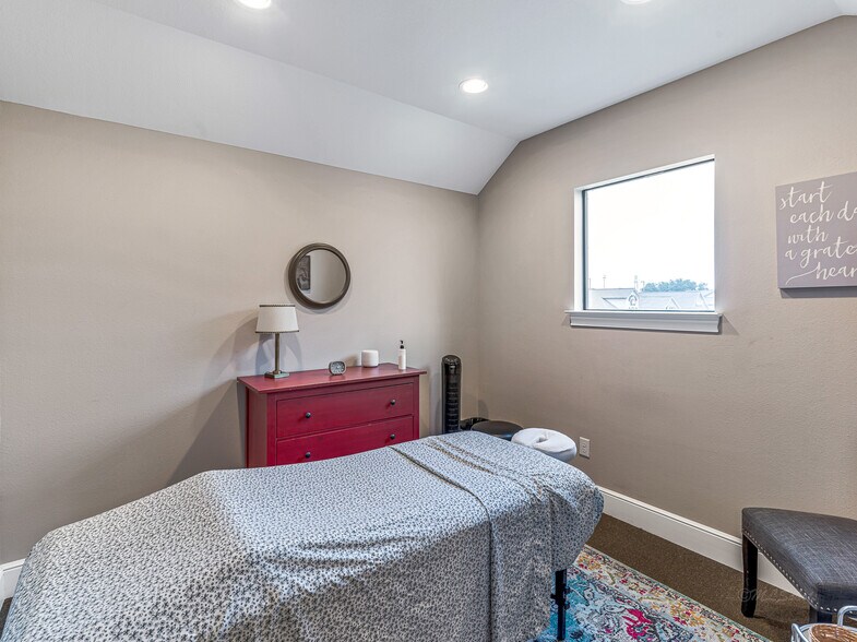 More Photos Of 456 Park Grove Dr, Katy Medical For Lease