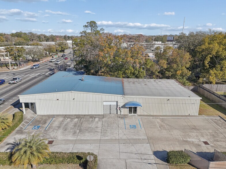 More Photos Of 711 Cassat Ave, Jacksonville Service For Sale
