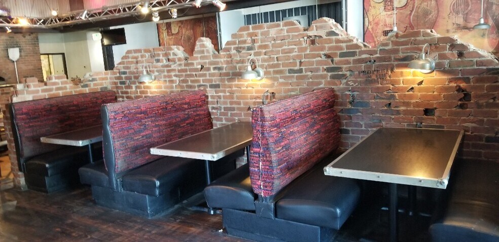 More Photos Of 4010 196th St SW, Lynnwood Restaurant For Sale