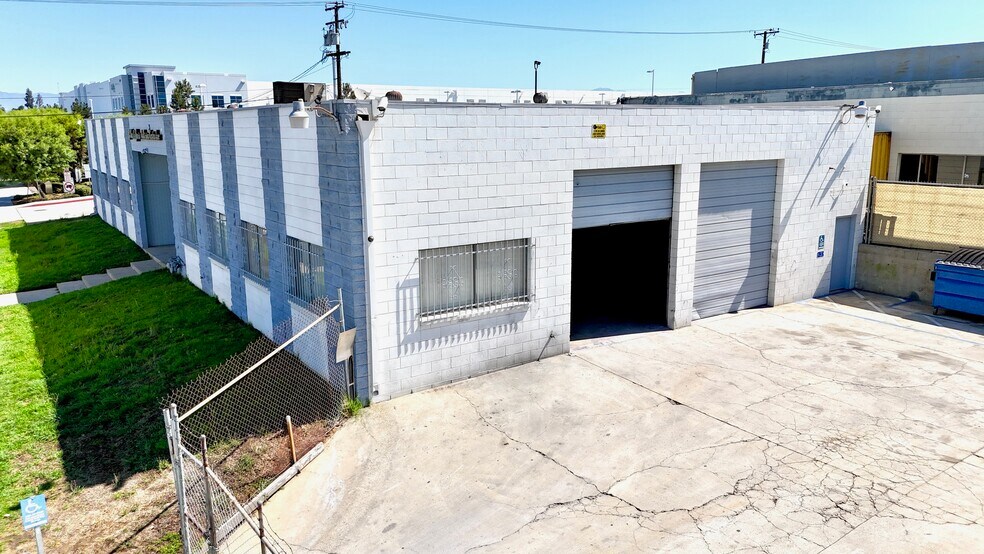 More Photos Of 11810-11812 Greenstone Ave, Santa Fe Springs Manufacturing For Sale