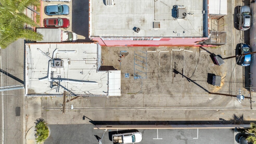 More Photos Of 7214 Sepulveda Blvd, Van Nuys Bar For Sale