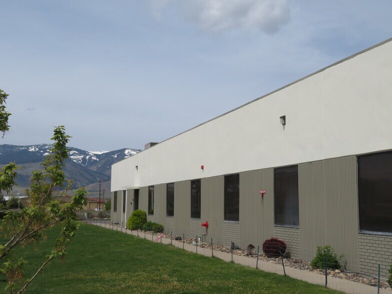 Primary Photo Of 2300 Arrowhead Dr, Carson City Warehouse For Lease