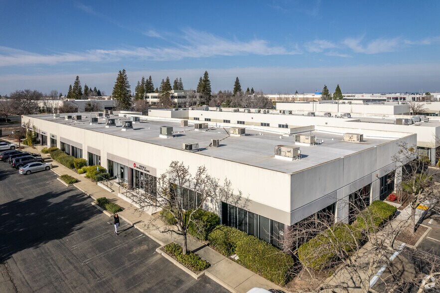 More Photos Of 1830 Sierra Gardens Dr, Roseville Flex For Lease