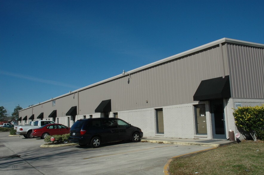 Primary Photo Of 1520 S Major Dr, Beaumont Light Distribution For Lease