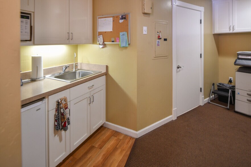 More Photos Of 100 Union St, Nevada City Office For Sale