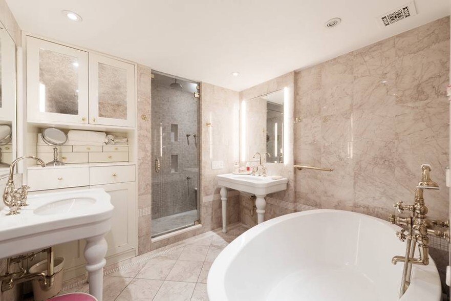 More Photos Of 321 E 84th St, New York Apartments For Sale