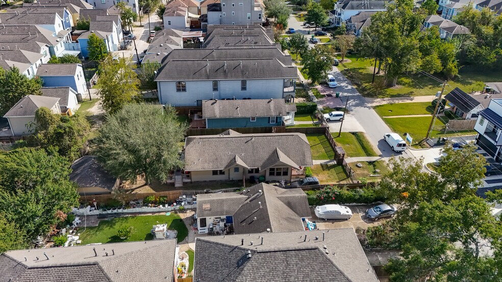 More Photos Of , Houston Office For Sale