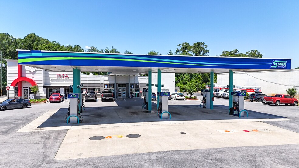 More Photos Of 180 Mary Esther Blvd, Mary Esther Service Station For Sale