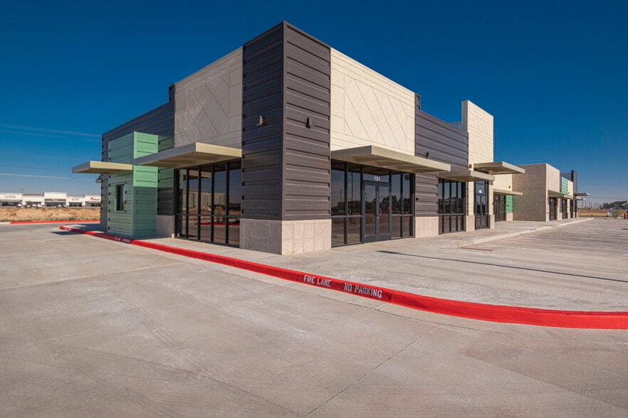 More Photos Of Paradigm Plaza Retail Space for Lease, Odessa Storefront For Lease