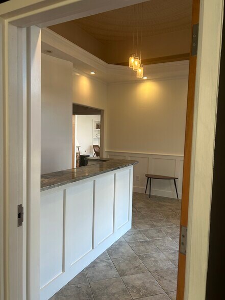 More Photos Of 4005 Granby St, Norfolk Freestanding For Lease