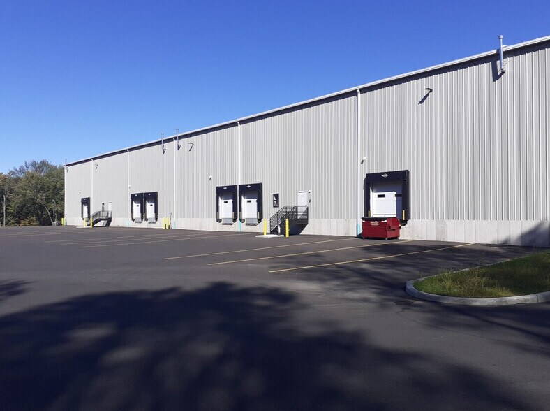 More Photos Of 2256 NY-17K, Montgomery Distribution For Sale