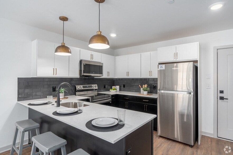 More Photos Of 6515 Ridge Ave, Philadelphia Apartments For Lease