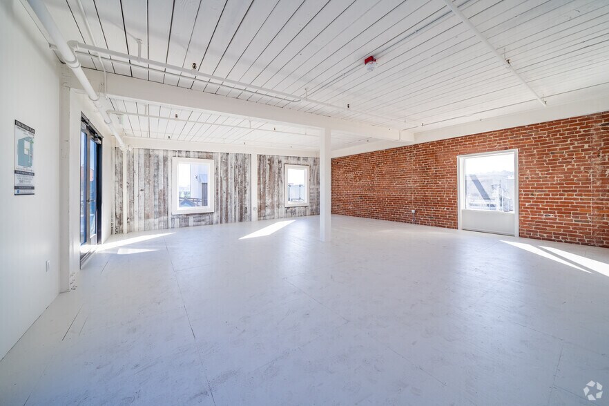 More Photos Of 2 Henry Adams St, San Francisco Office For Lease