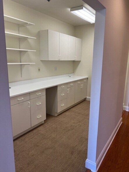 More Photos Of 1275 Shiloh Rd, Kennesaw Office Residential For Lease
