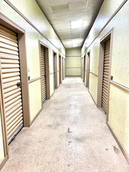 More Photos Of 4712 N Business 181, Beeville Freestanding For Sale