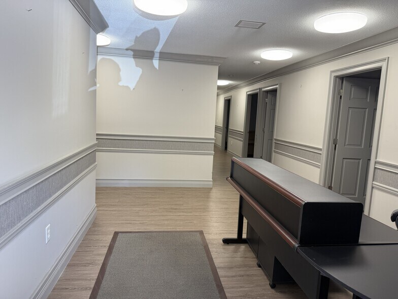 More Photos Of 1034 16th St N, Saint Petersburg Medical For Lease