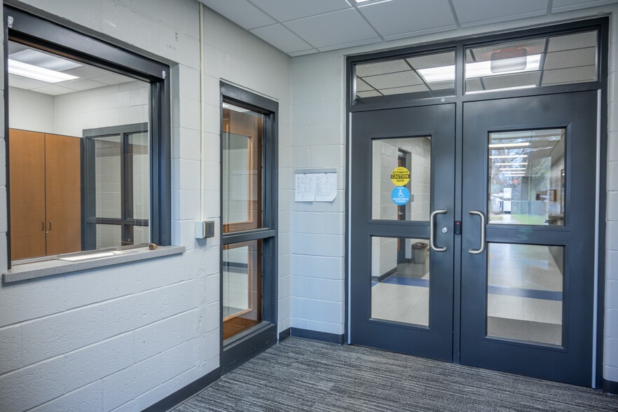 More Photos Of 201 Hoehn dr, Lyndon Station Specialty For Sale