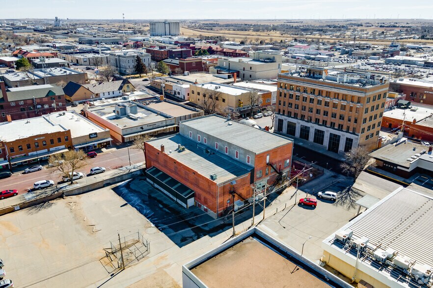 More Photos Of 705 N 2nd Ave, Dodge City Loft Creative Space For Sale