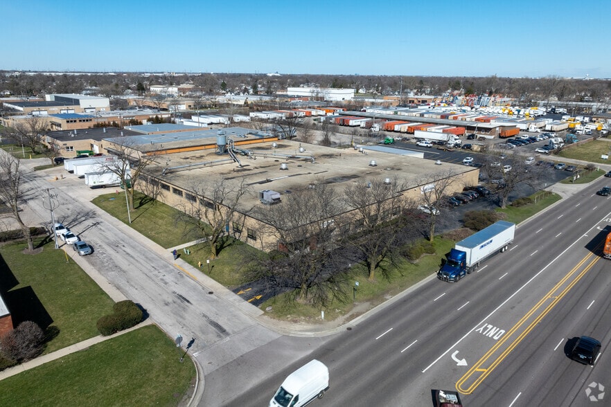 More Photos Of 2000 N Mannheim Rd, Melrose Park Warehouse For Sale