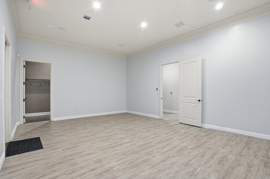 More Photos Of 6211 Colleyville Blvd, Colleyville Medical For Lease