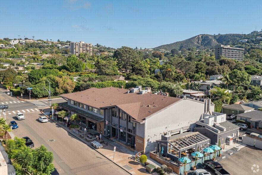 More Photos Of 2255-2261 Avenida De La Playa, La Jolla Storefront Retail Office For Lease