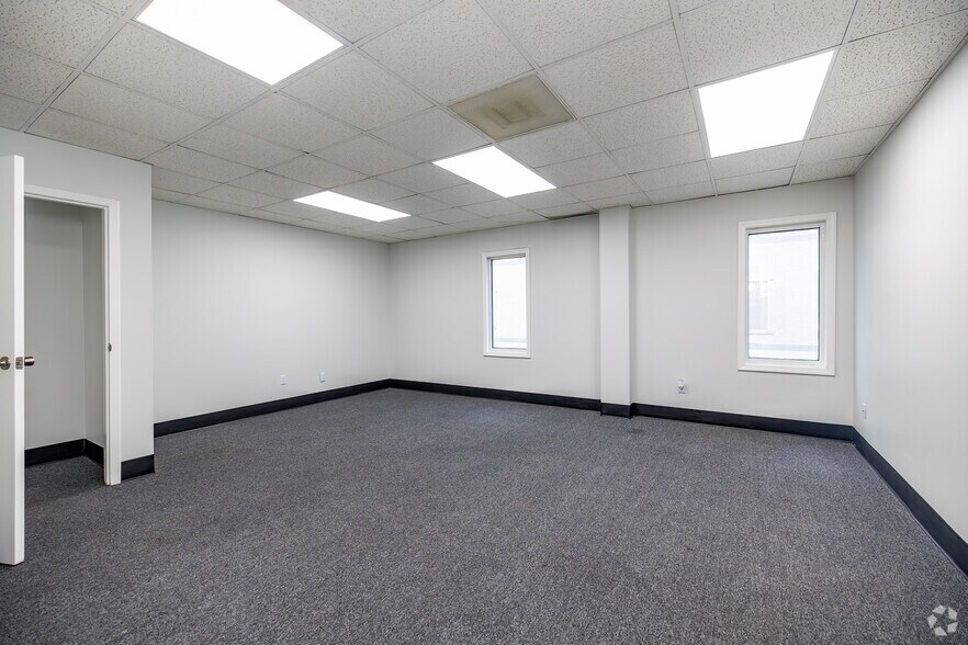 More Photos Of 6230-6360 Busch Blvd, Columbus Unknown For Lease