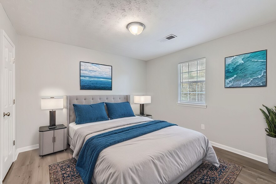 More Photos Of 8537 Pineland Dr, Jonesboro Apartments For Sale