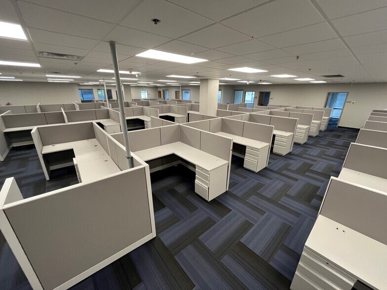 More Photos Of 813 East Gate Dr, Mount Laurel Office For Sale