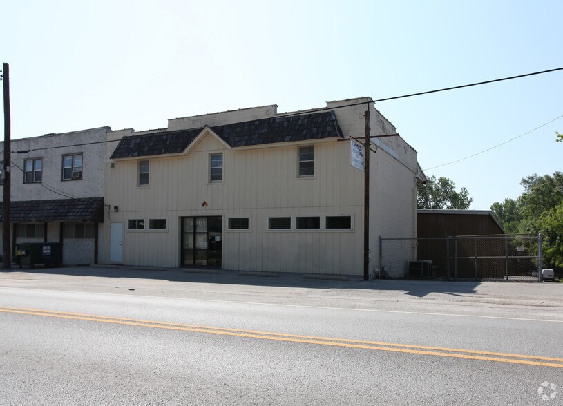 More Photos Of 1129 Merriam Ln, Kansas City Warehouse For Sale