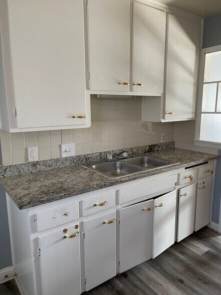 More Photos Of 6442 n bayley, Wichita Apartments For Sale