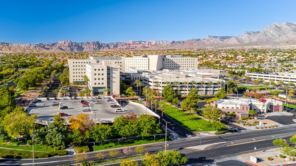 More Photos Of 653 N Town Center Dr, Las Vegas Medical For Lease