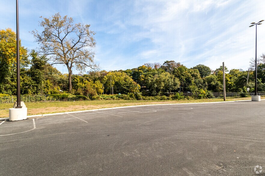 More Photos Of 713 E Baltimore Ave, Clifton Heights Freestanding For Lease