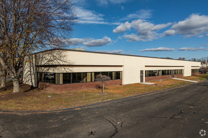 More Photos Of 825 Brook St, Rocky Hill Office For Lease
